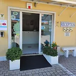 贝娅特丽克丝公寓酒店 公寓式酒店 3*