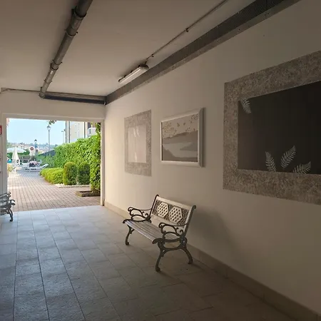 Beatrix باردولينو