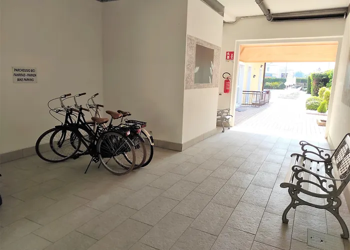 Beatrix Aparthotel 3*